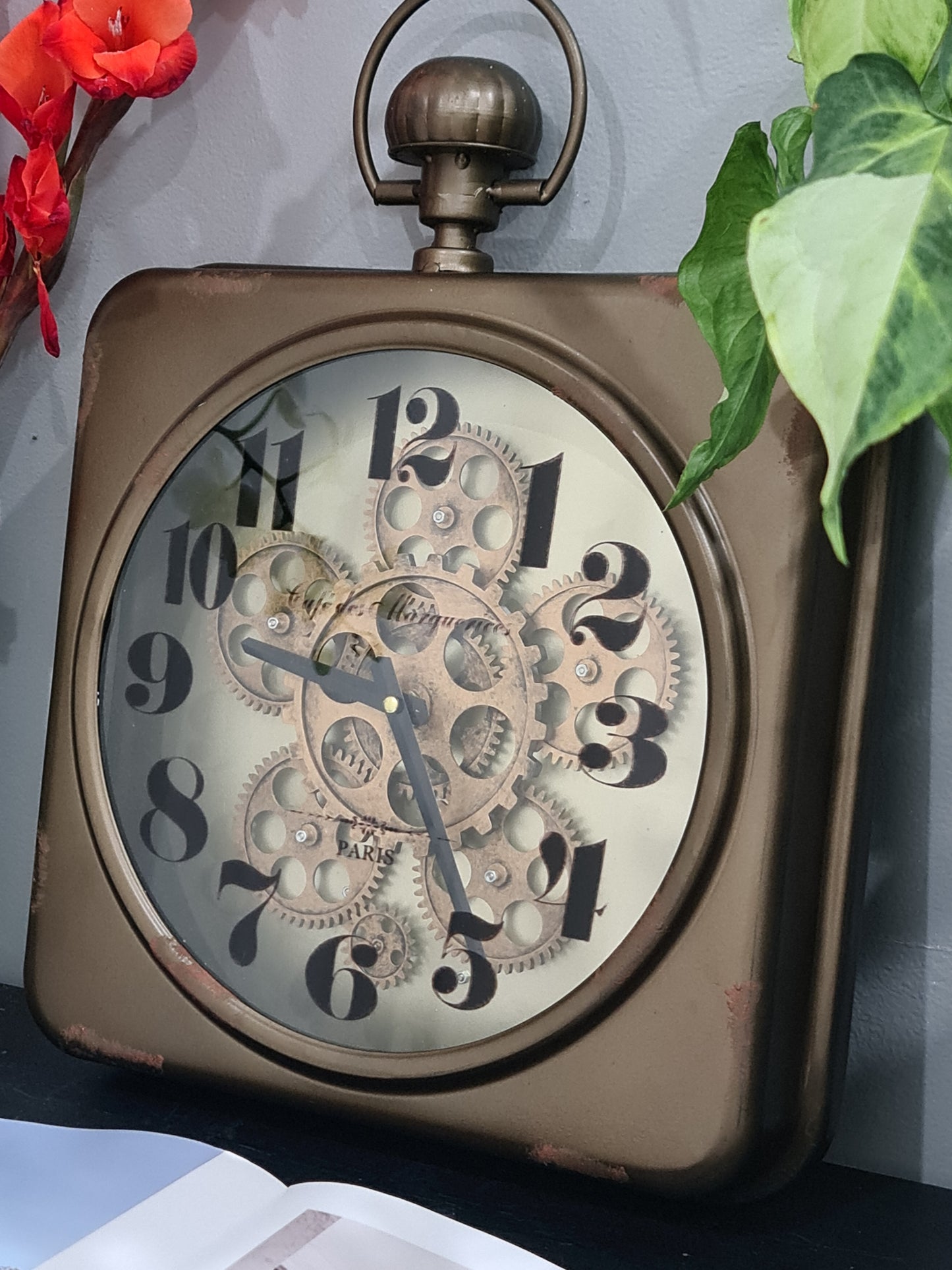 Vintage 46.5 Cm Rusty Brown Gear Wall Clock